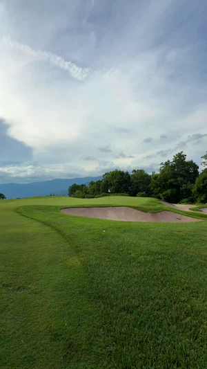How to Handle a Tricky Approach Shot