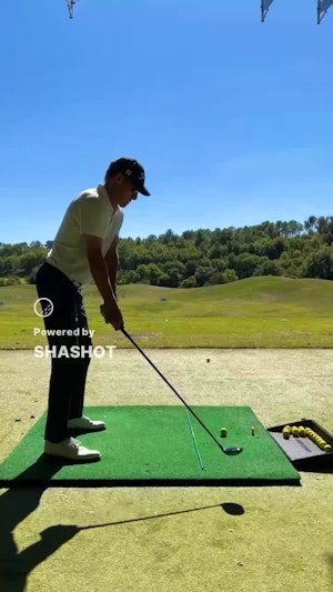 3 wood down the line with shot tracer