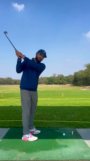 P5 / halfway downswing position for shot shape