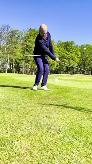 Mastering the Proper Pitching Sequence in Golf