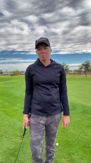 Short sided simple chip shot